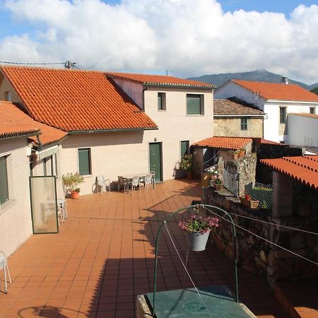 Apartamentos Outeiro بوبرا دو كارامينيال المظهر الخارجي الصورة