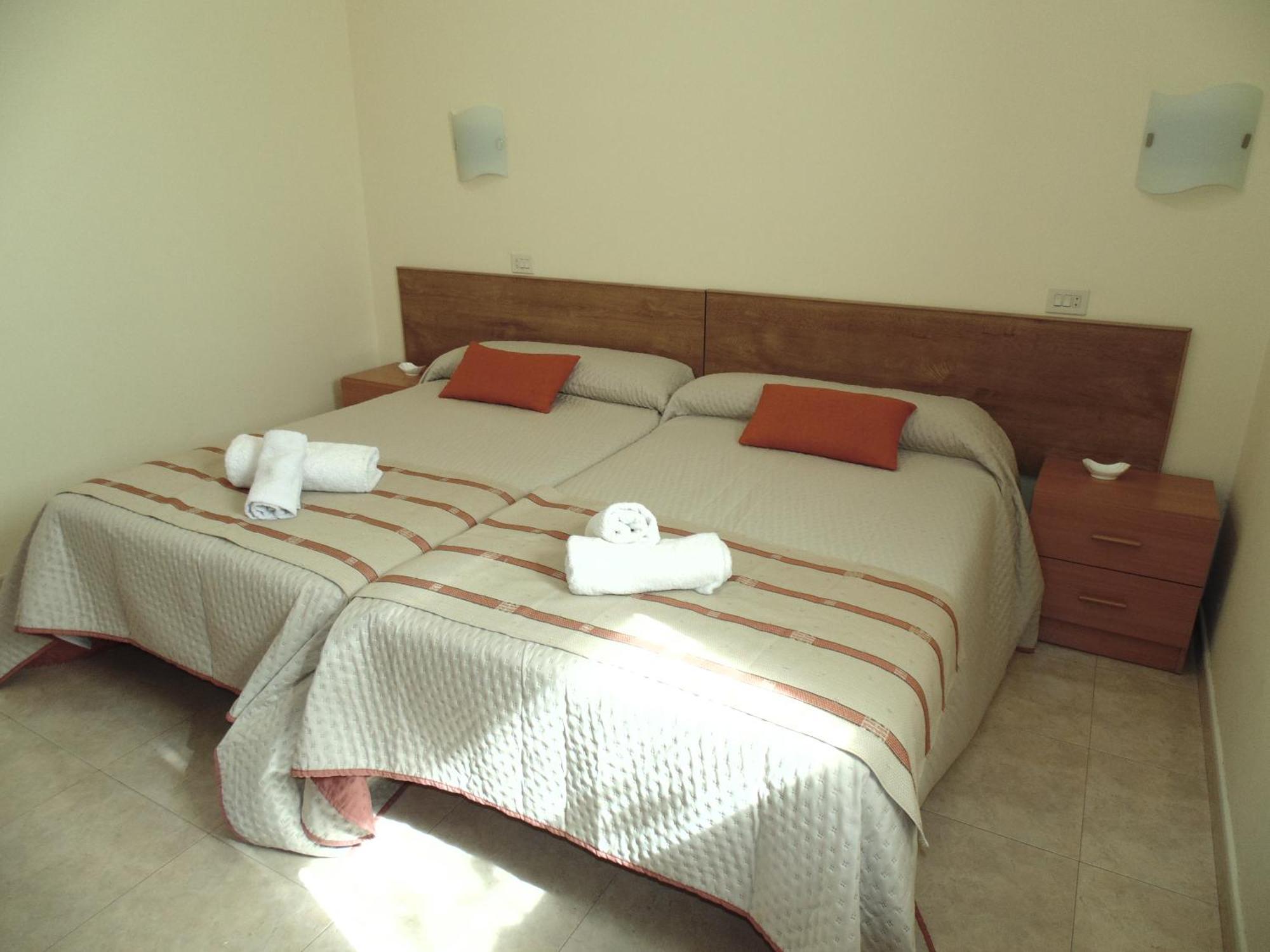 Apartamentos Outeiro بوبرا دو كارامينيال المظهر الخارجي الصورة
